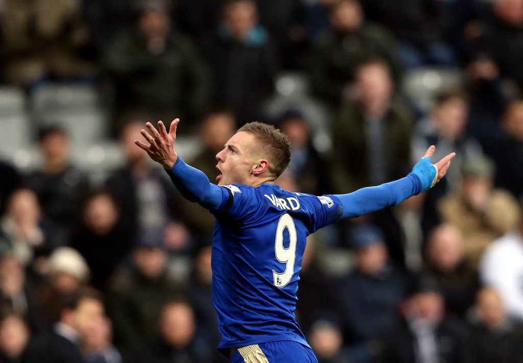 Leicester City's Jamie Vardy celebrates his goal during the English Premier League soccer match between Newcastle United and Leicester City at St James' Park, Newcastle, England, Saturday, Nov. 21, 2015. (AP Photo/Scott Heppell)