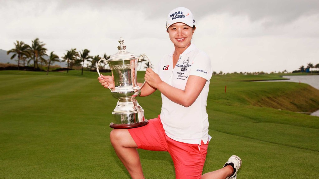 Kim Sei-young of South Korea holds her trophy after winning the Blue Bay LPGA in Hainan Island, China on Nov. 1, 2015. (AP Photo/Adam Hunger)