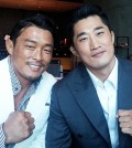 Ultimate Fighting Championship fighters Choo Sung-hoon (left) and Kim Dong-hyun (Korea Times file)