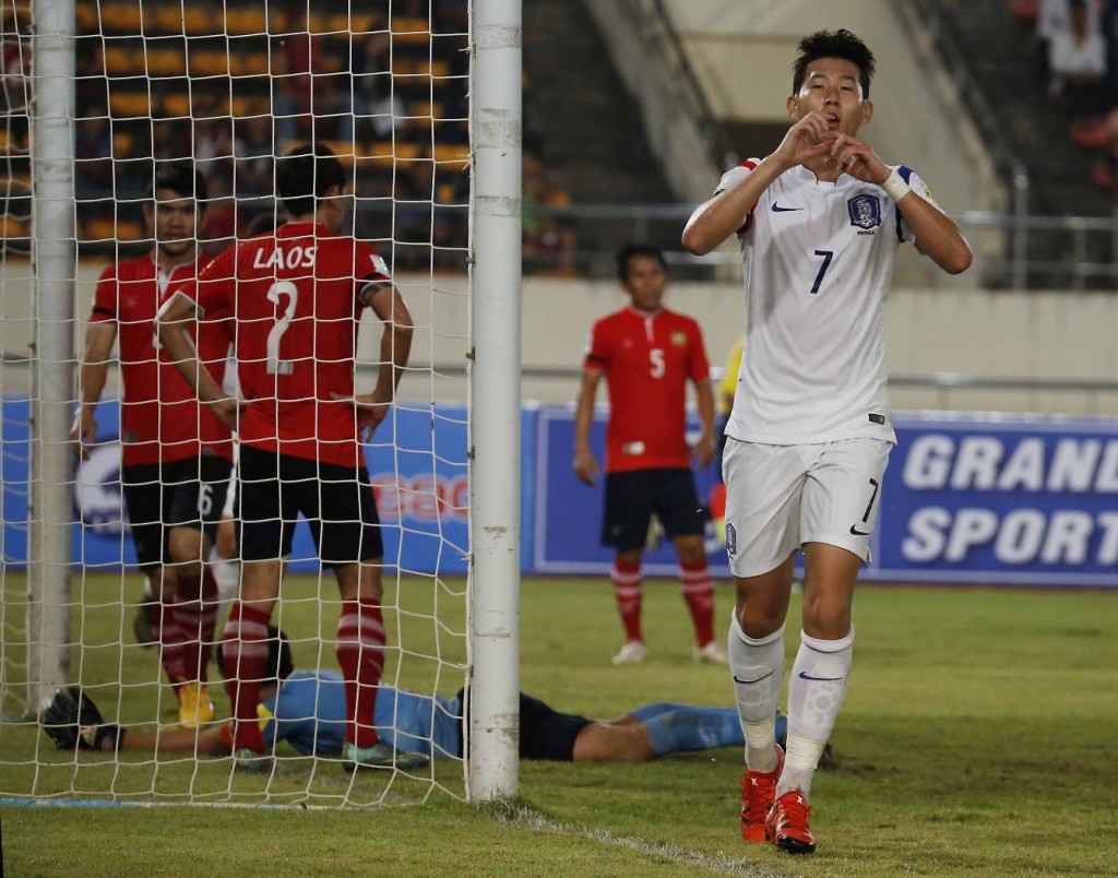 Son Heung-min celebrates after scoring S.Korea's third goal. (Yonhap)
