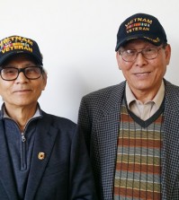 Vietnam Veterans Association Korea New Jersey chapter President Kim Chun-soo and Vice President Cho Soo-hoon