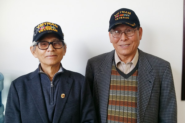 Vietnam Veterans Association Korea New Jersey chapter President Kim Chun-soo and Vice President Cho Soo-hoon