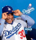 Los Angeles Dodgers Dave Roberts is officially introduced as the first minority manager in franchise history at Dodger Stadium in Los Angeles Tuesday, Dec. 1, 2015. (AP Photo/NIck Ut)