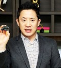 Google's Chromecast and TV business head of the Asia Pacific region, Mickey Kim, introduces the Chromecast 2.0 during a press conference in Samseong-dong, southern Seoul, Wednesday. (Courtesy of Google Korea)