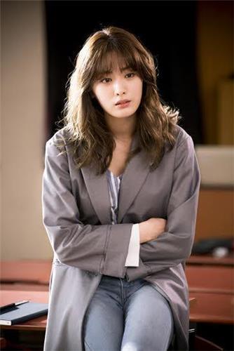 Nana of South Korean girl group After School appears in the still photo of legal drama series "Good Wife."