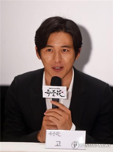 Go Soo speaks during a press conference at MBC TV's broadcast station in Goyang, northwest of Seoul, on July 21, 2016, in this photo provided by MBC. 