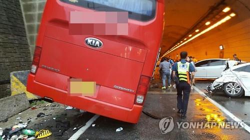This file photo, taken on July 17, 2016, shows the site of a tragic accident on an expressway in Gangwon Province, South Korea, where a tourist bus smashed into vehicles in front, killing four people and injuring 17 others.