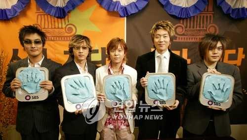 This file photo shows the five-member K-pop boy group H.O.T., which dominated the K-pop scene from 1996-2001.