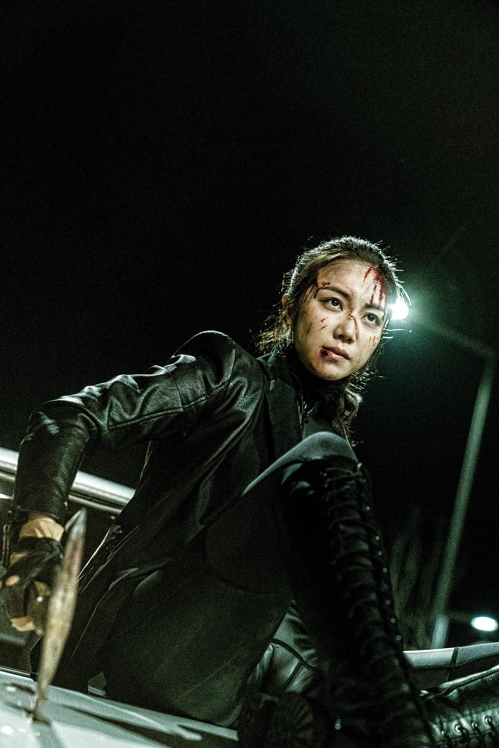 This photo provided by New Entertainment World shows actress Kim Ok-vin as Suk-hee in "The Villainess." (Yonhap)