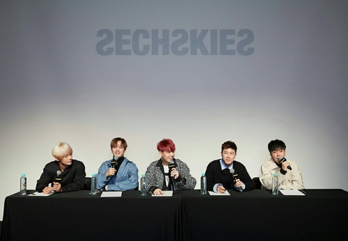 Sechskies speaks to reporters during a press conference at CGV Cheongdam Cine City in southern Seoul on Sept. 21, 2017. (Yonhap)