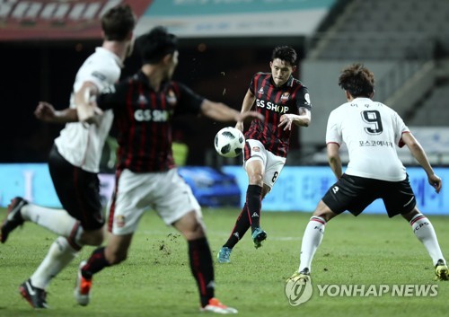 This file photo, taken Aug. 22, 2018, shows a K League 1 match between FC Seoul and Pohang Steelers at Seoul World Cup Stadium in Seoul.