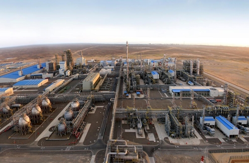 This undated photo shows a petrochemical plant built by a Hyundai Engineering-led consortium in Turkmenistan. (Yonhap)