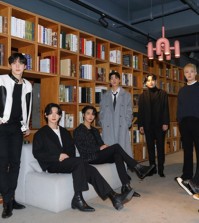 K-pop boy group Ateez poses for the camera in this photo provided by KQ Entertainment. (PHOTO NOT FOR SALE) (Yonhap)