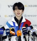 South Korean figure skater Cha Jun-hwan speaks to reporters at Gimpo International Airport in Seoul on March 27, 2023, after arriving home with a silver medal in the men's singles at the International Skating Union World Figure Skating Championships in Japan. (Yonhap)
