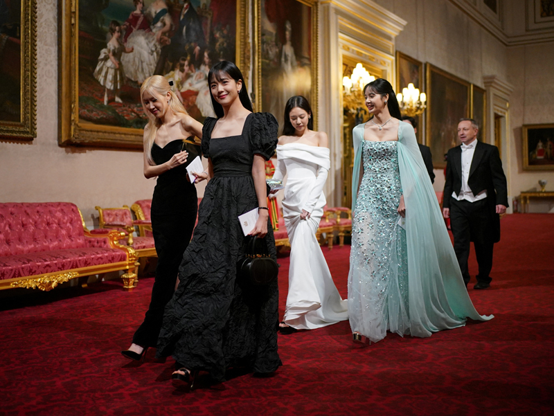 Members of South Korean girl band Blackpink attend the State Banquet during the South Korean President state visit, at Buckingham Palace in London, Britain November 21, 2023. Yui Mok/Pool via REUTERS