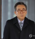 Cho Tae-yul, the nominee for foreign minister, enters his office on Dec. 21, 2023. (Yonhap)