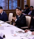 Acting President Lee Ju-ho (2nd from R) speaks during a meeting over economic security at the government complex in central Seoul on May 12, 2025, in this photo provided by his office. (PHOTO NOT FOR SALE) (Yonhap)